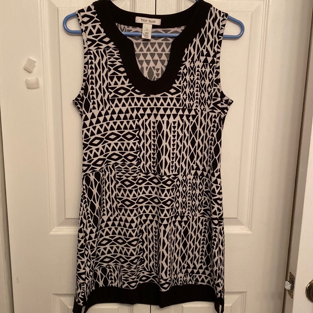 White House Black Market Tunic Top
